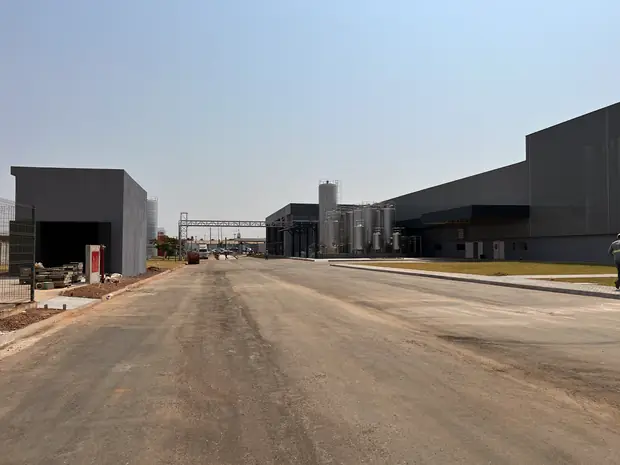 Complexo industrial — obra executada pela Soleeng